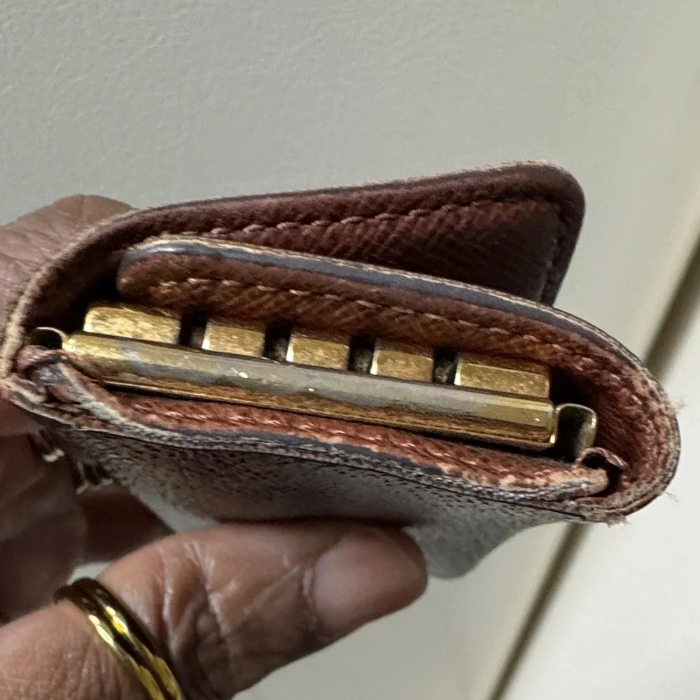 Louis Vuitton Monogram Canvas Key Pouch in Brown with Gold Snap - Picture 6 of 16